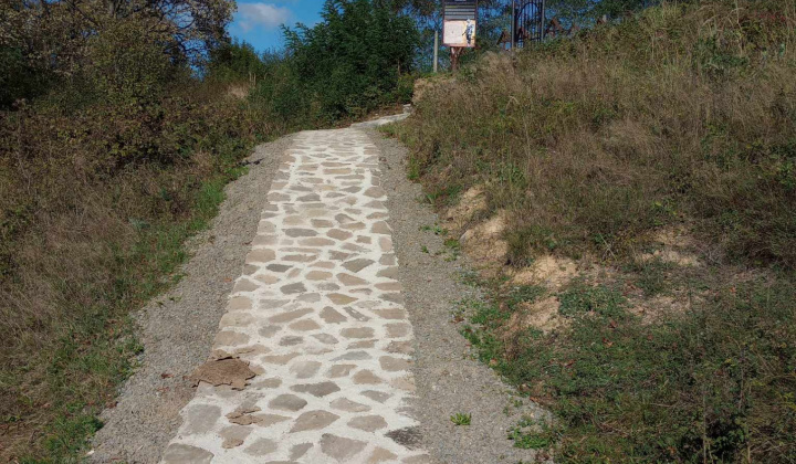Obnova vojnového cintorína padlých vojakov z 1. svetovej vojny 