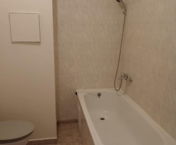 Aktuality / Ponuka na prenájom 1 izbového bytu v Papíne - foto